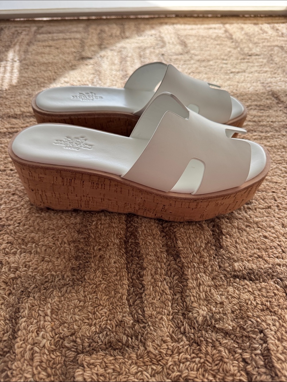 HermesWhite Leather-Style Slide Mules - Picture 6 of 7